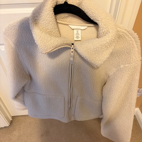 H&M TEDDY FLEECE JACKET IN LIGHT BEIGE - Picture 4 of 4